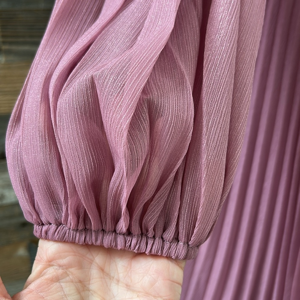 NWT Theia Sample Pleated Midi Dress Long Sleeve Size 4 - Picture 9 of 14